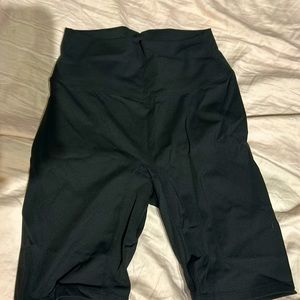 Women’s lululemon size 6 black biker shorts